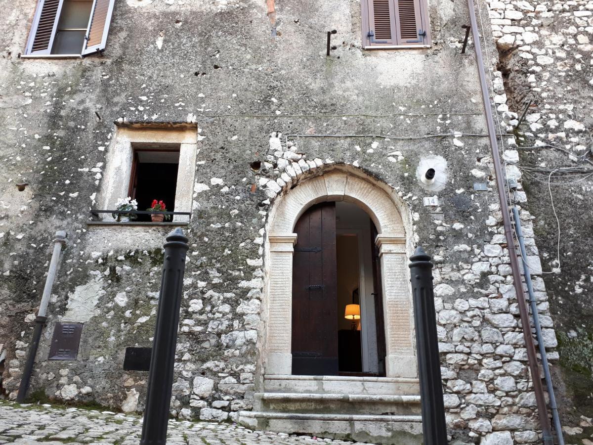 A Casa Di Lino Sermoneta Exterior photo